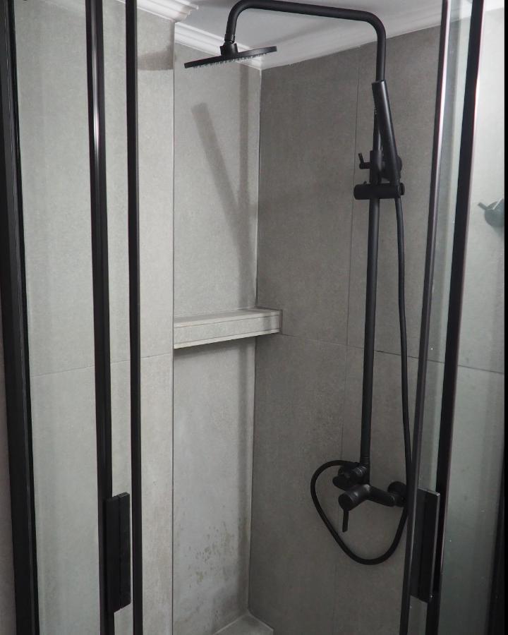 Mimadart Pop-Up Gallery Apartment 比雷埃夫斯 外观 照片